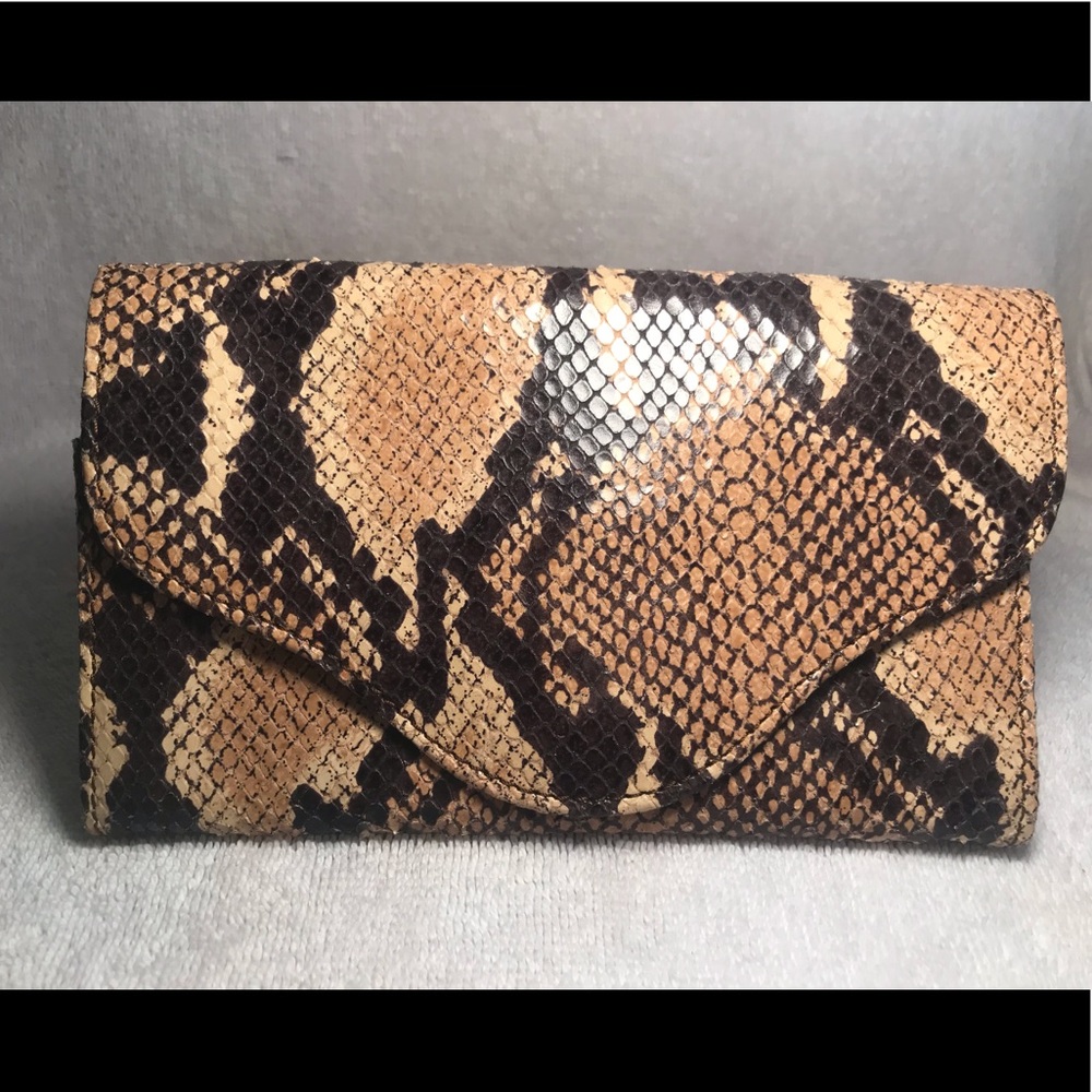 Like new A.P.C. Rue Madame Paris python wallet